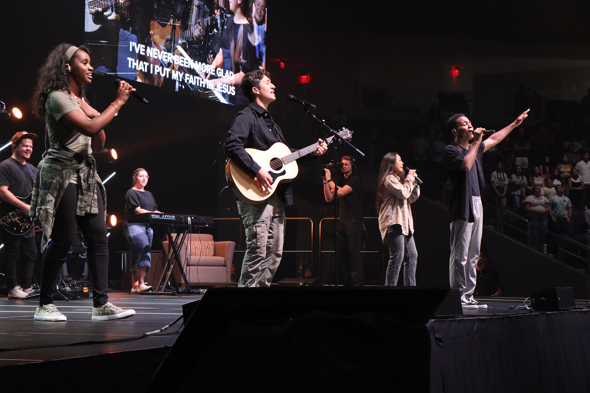 Students streamed into the Events Center for chapel at California                       Baptist University on Sept. 6. Not only was it the first chapel of the school                       year, but it was also the first in-person chapel since March 2020 when the                       pandemic shut everything down. 