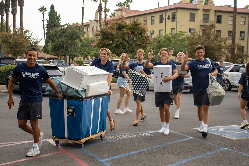 college students moving in